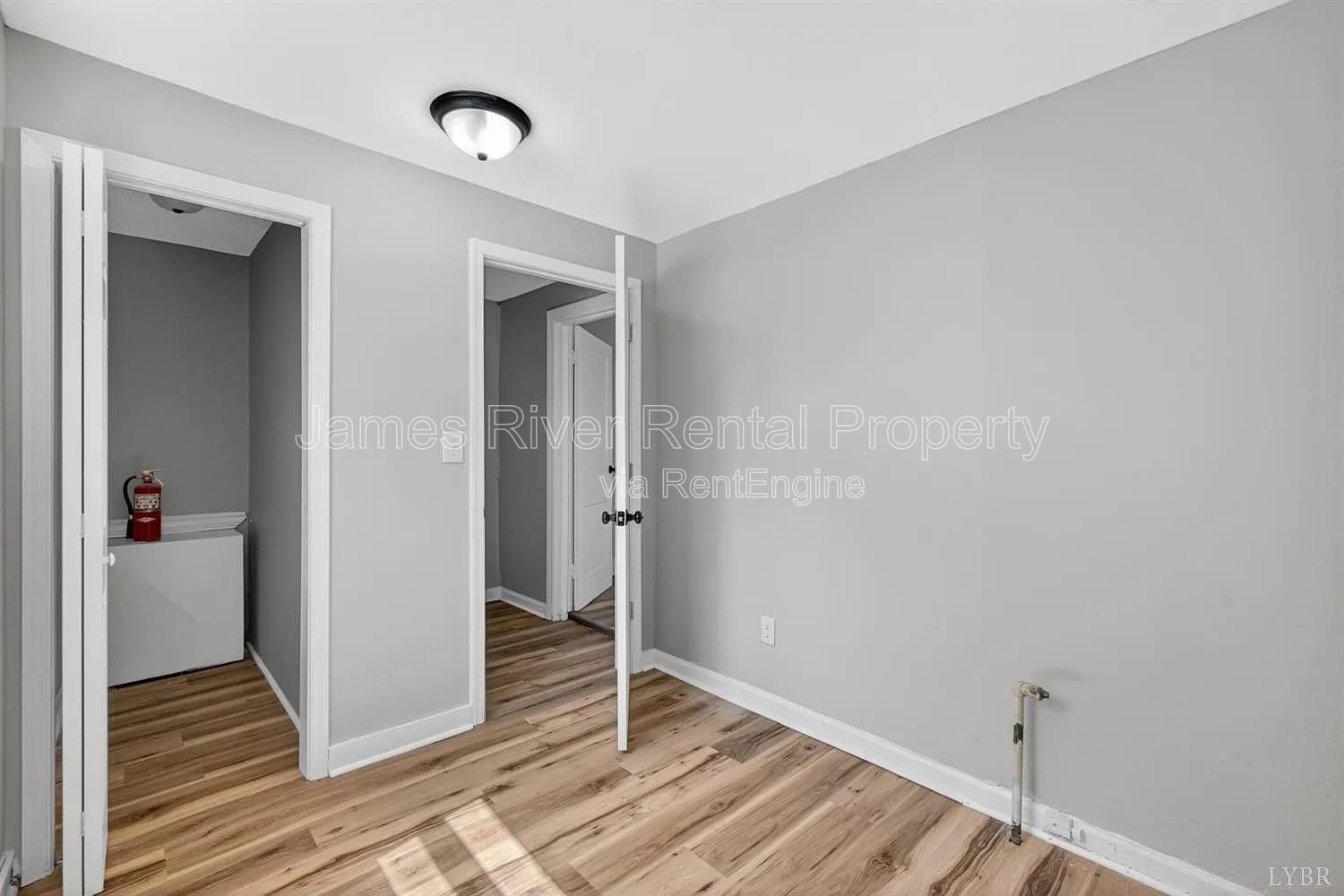 Gallery Image 18