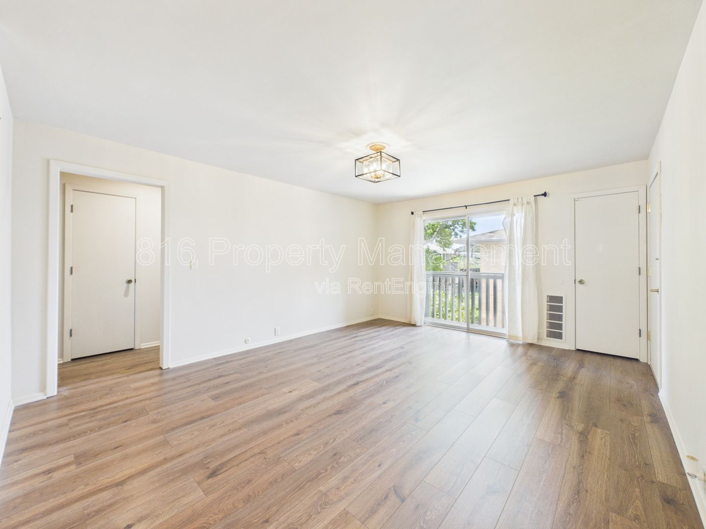 Gallery Image 0