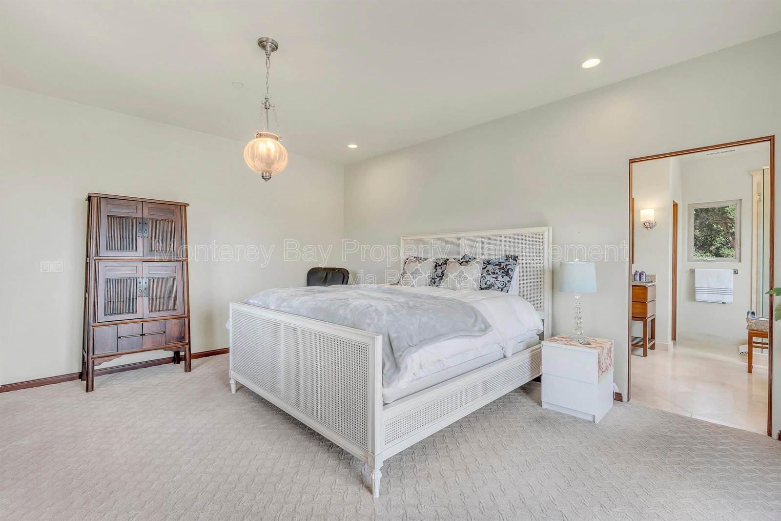 Gallery Image 48