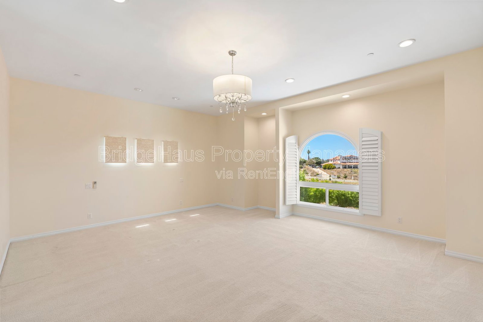 Gallery Image 34