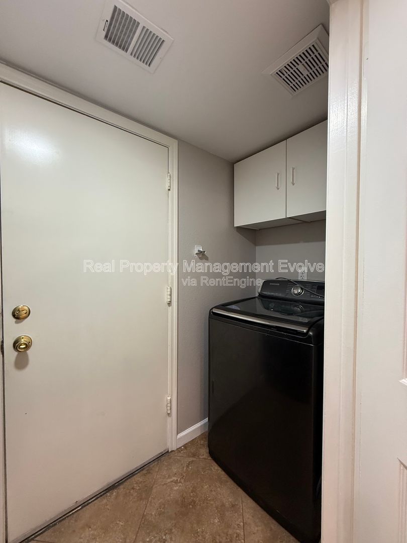 Gallery Image 35