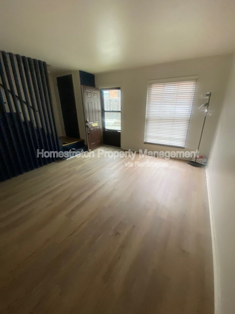 Gallery Image 13