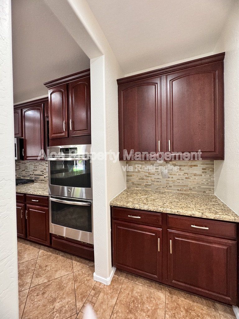 Gallery Image 52