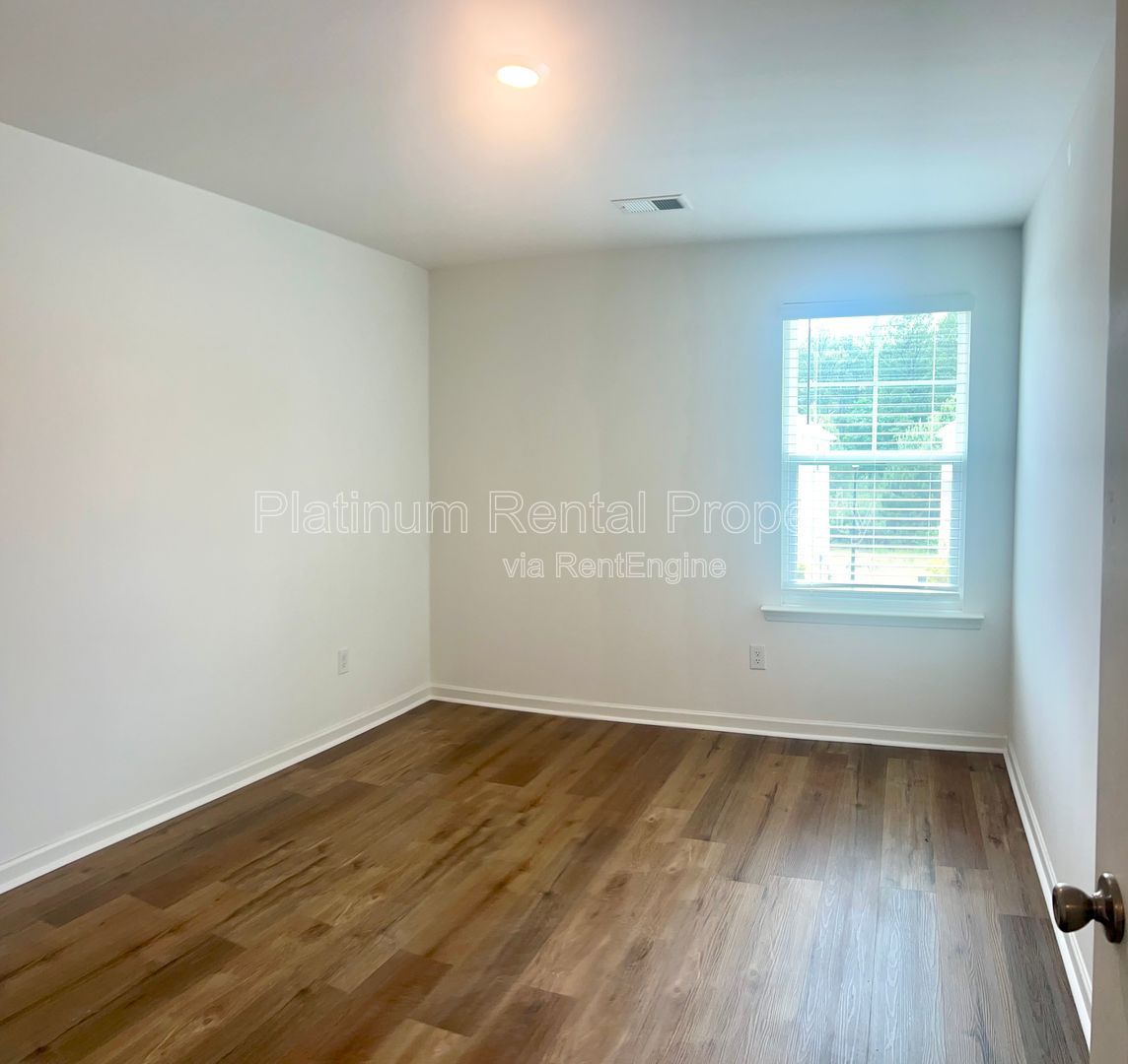 Gallery Image 17