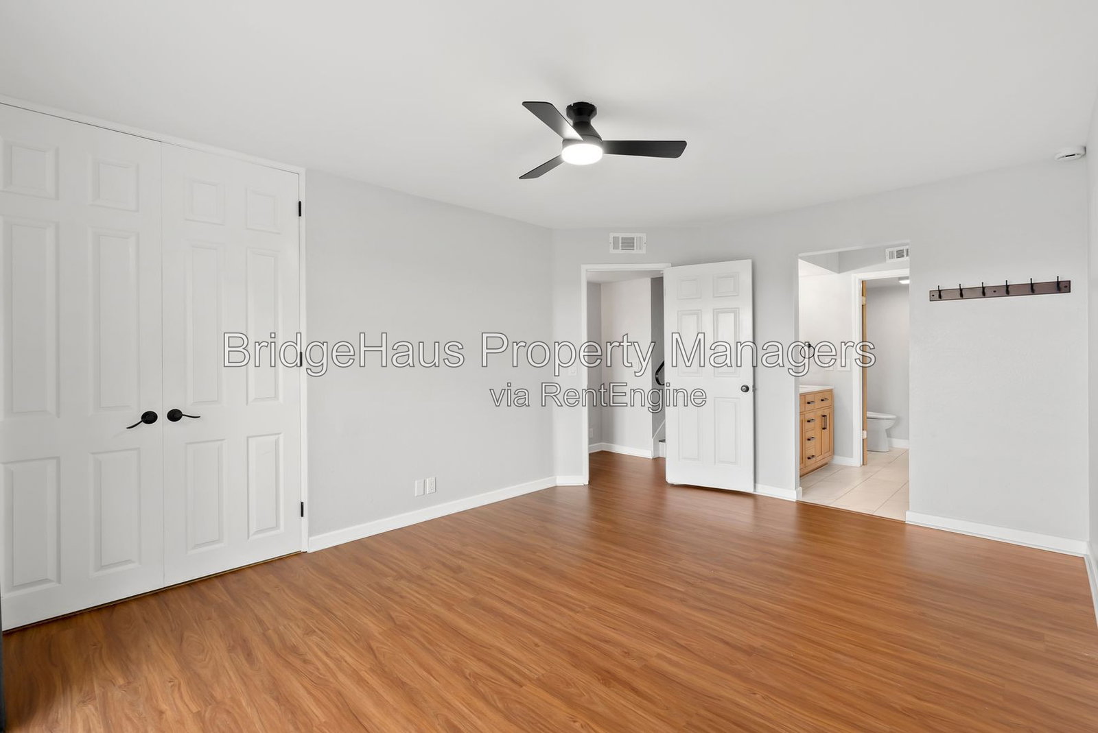 Gallery Image 17