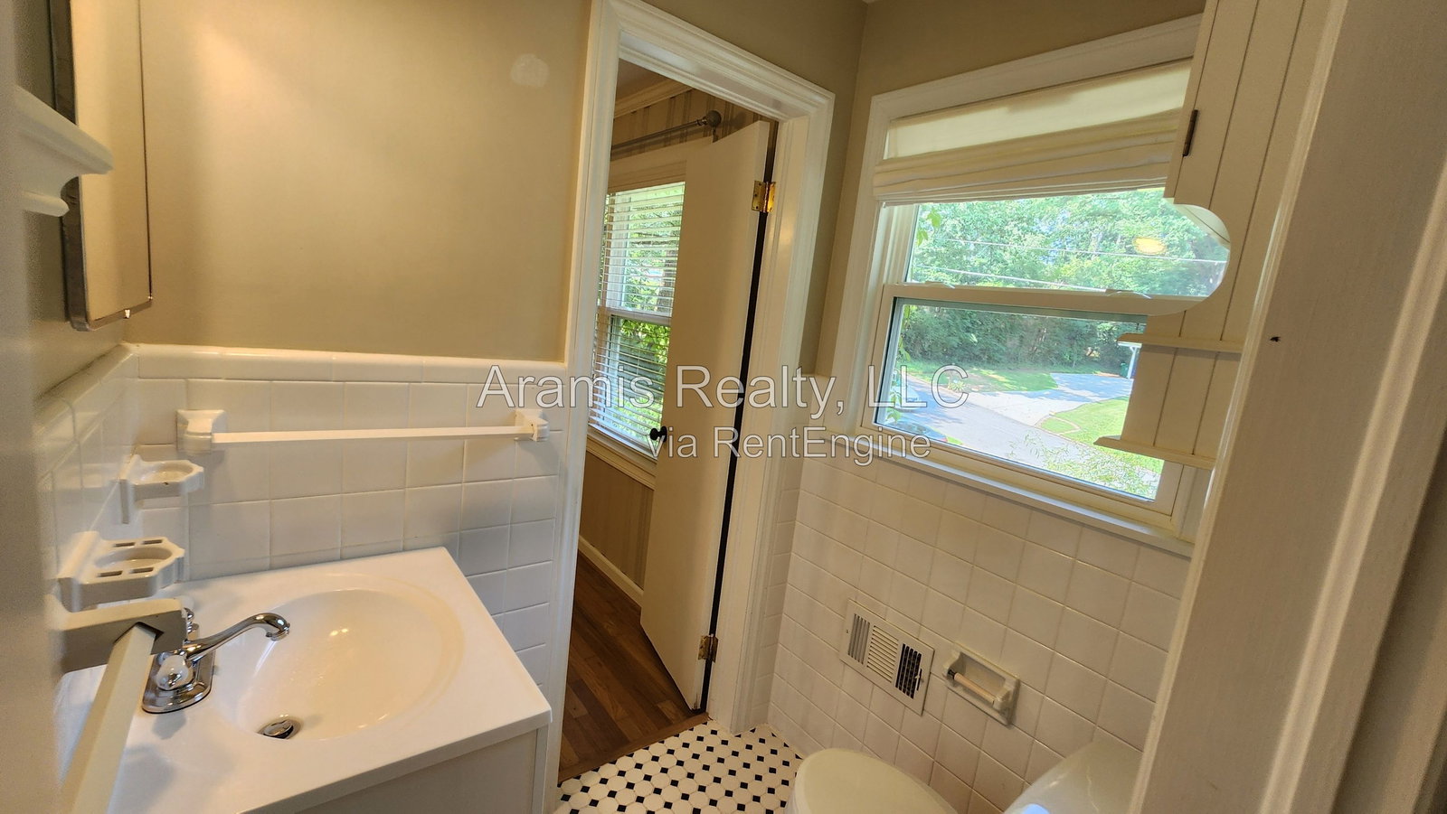 Gallery Image 12