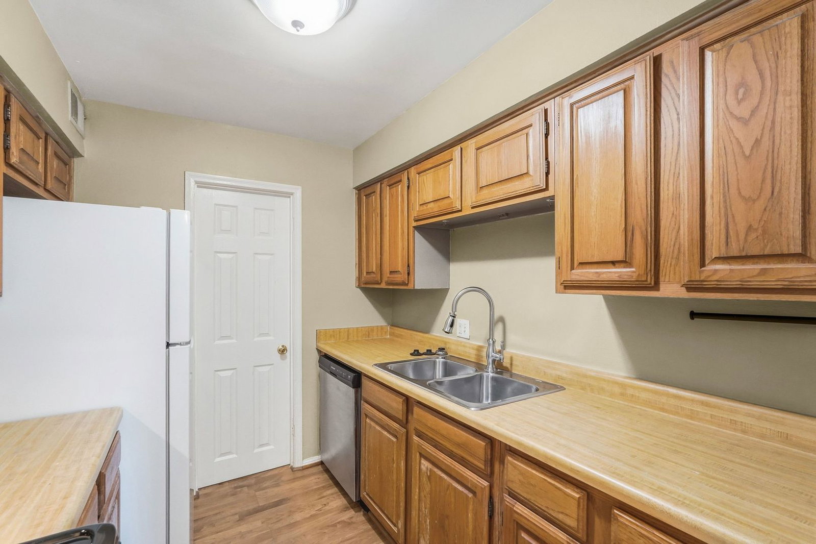 Gallery Image 14