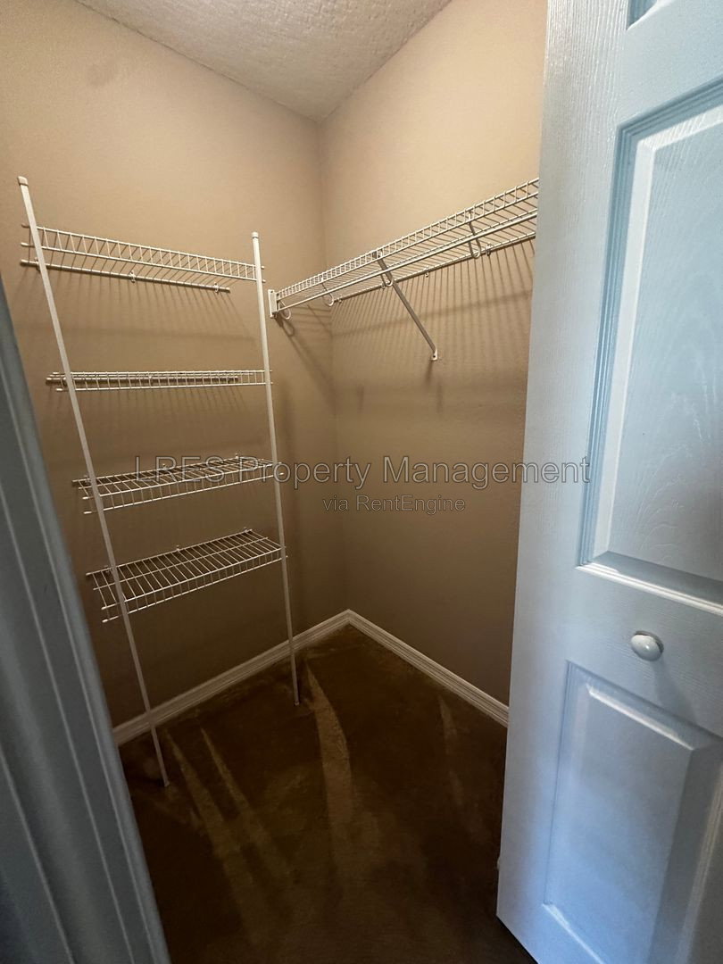 Gallery Image 16