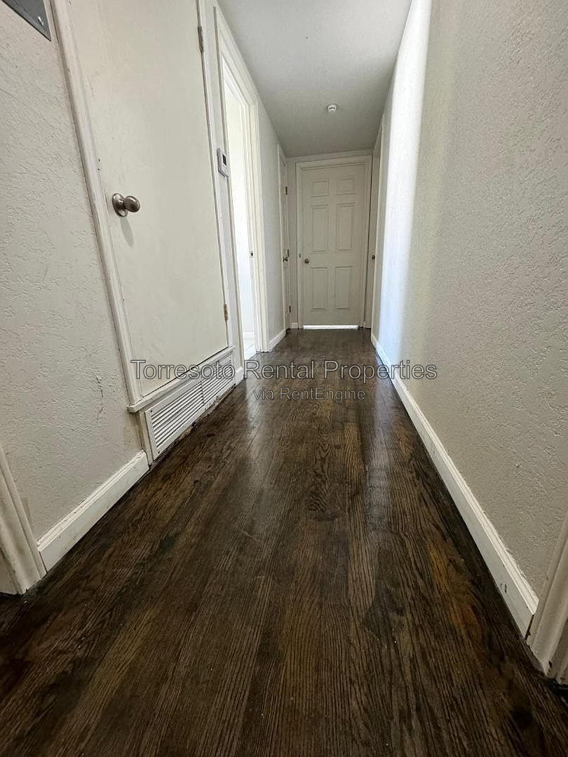 Gallery Image 21