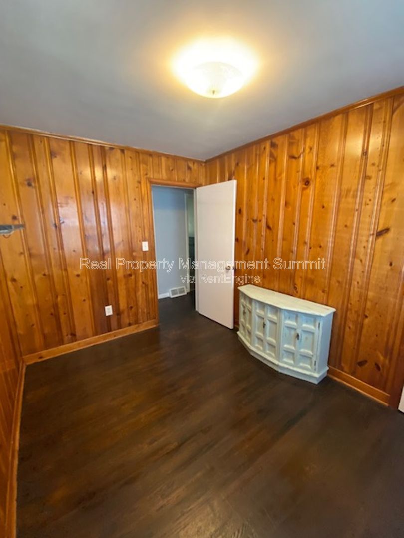 Gallery Image 17