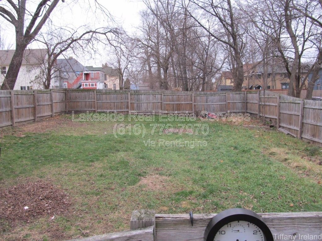 Gallery Image 18