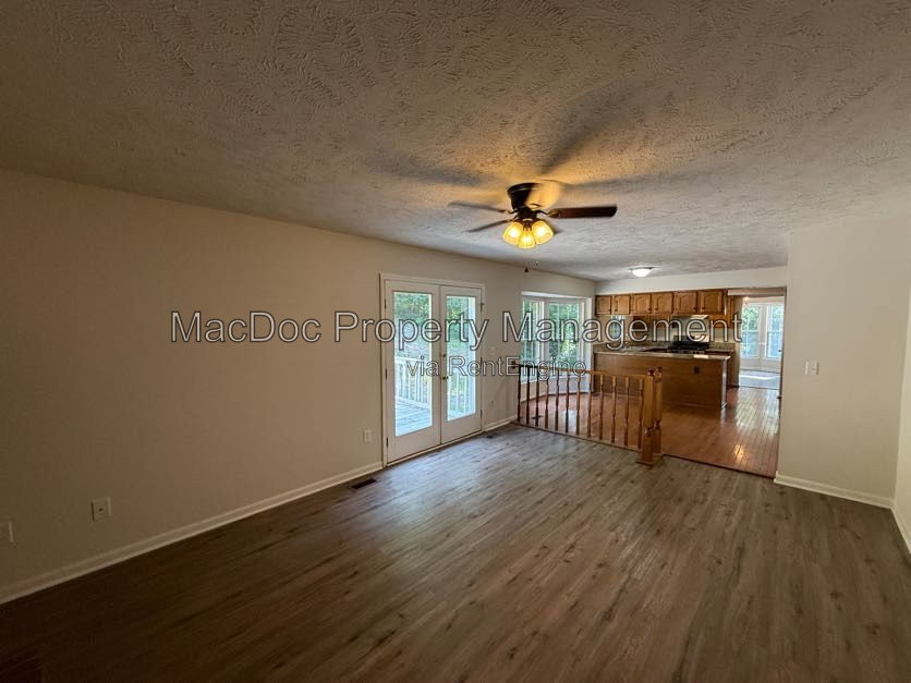 Gallery Image 13