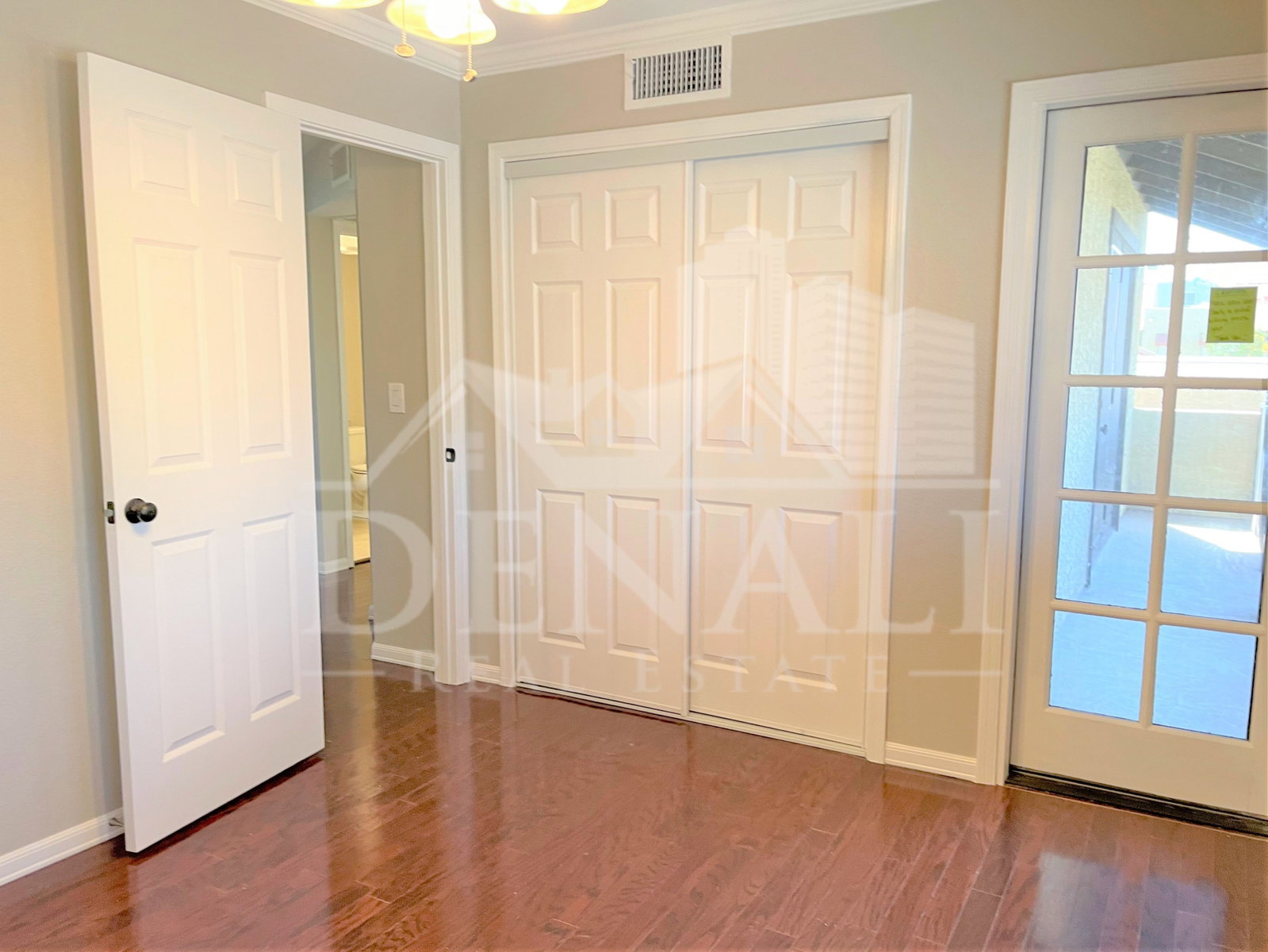 Gallery Image 18