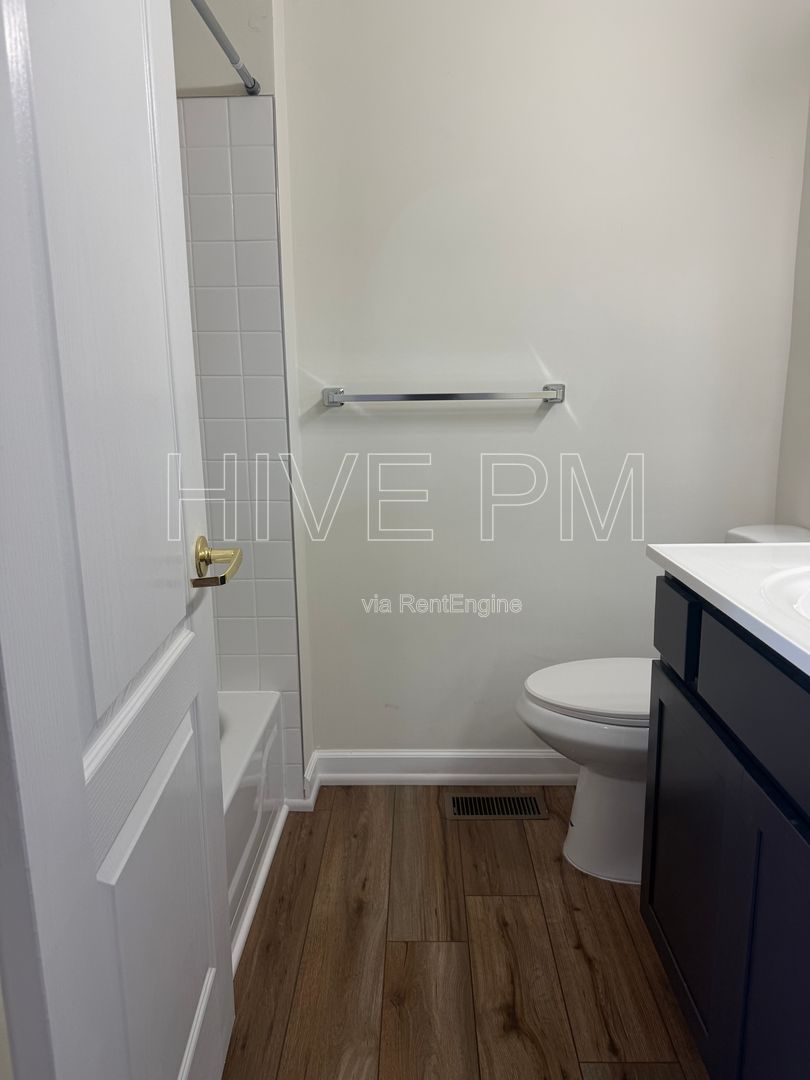 Gallery Image 18