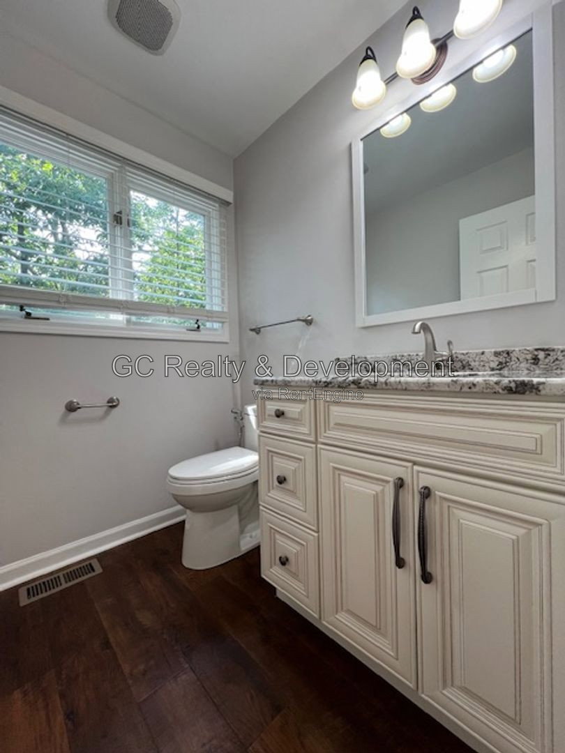 Gallery Image 14