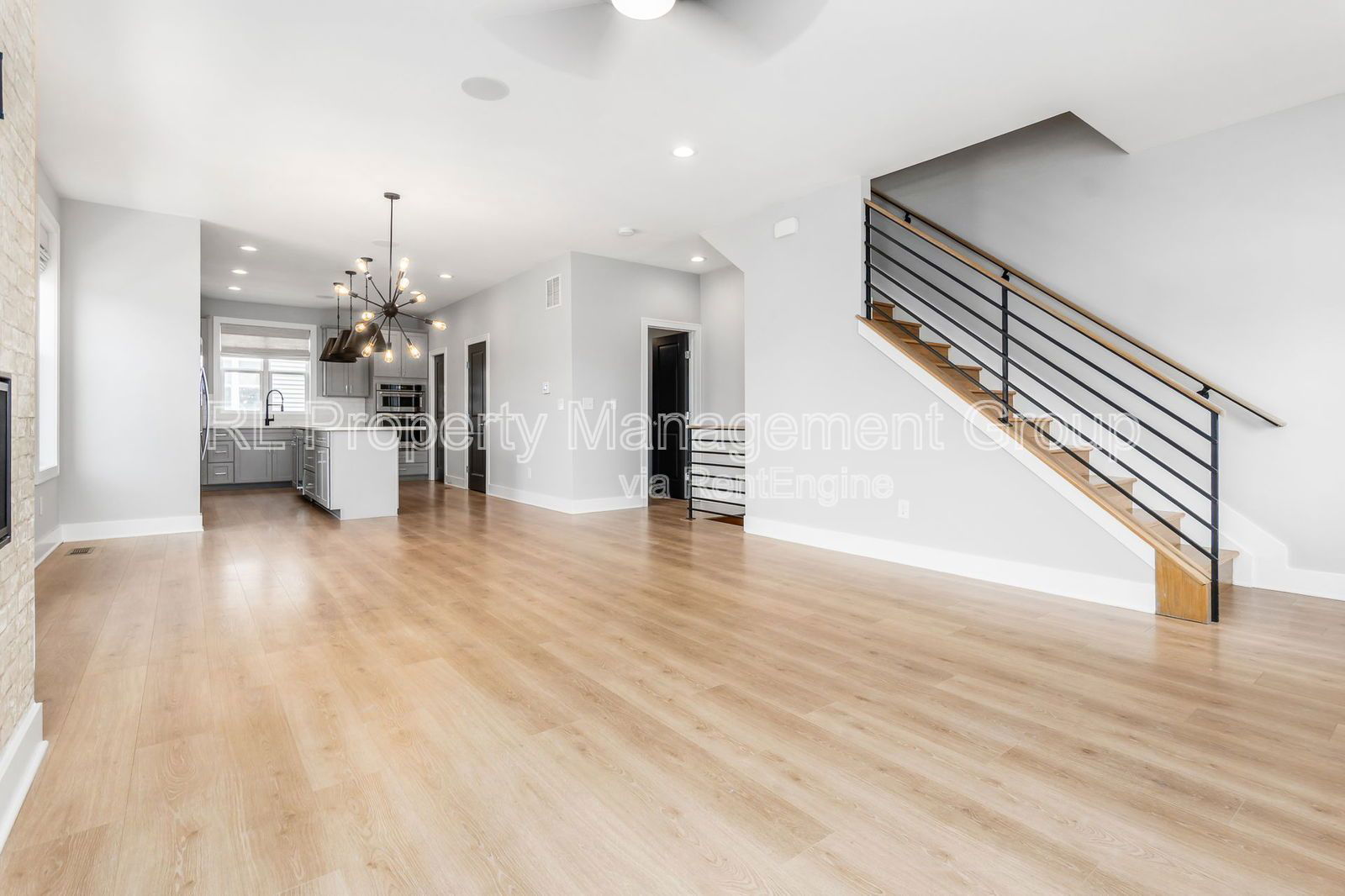 Gallery Image 16