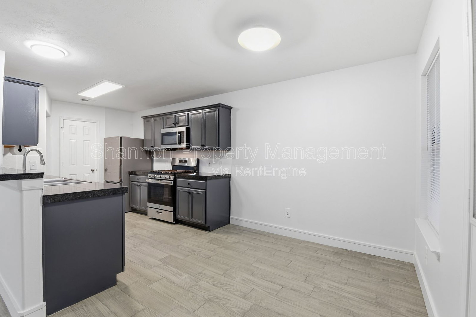 Gallery Image 16