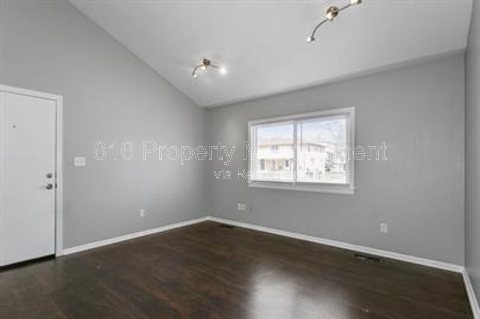 Gallery Image 0