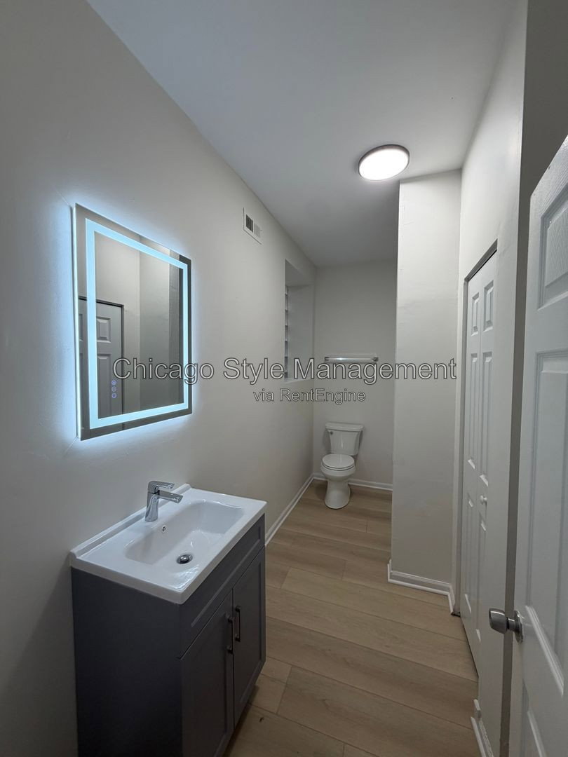 Gallery Image 0