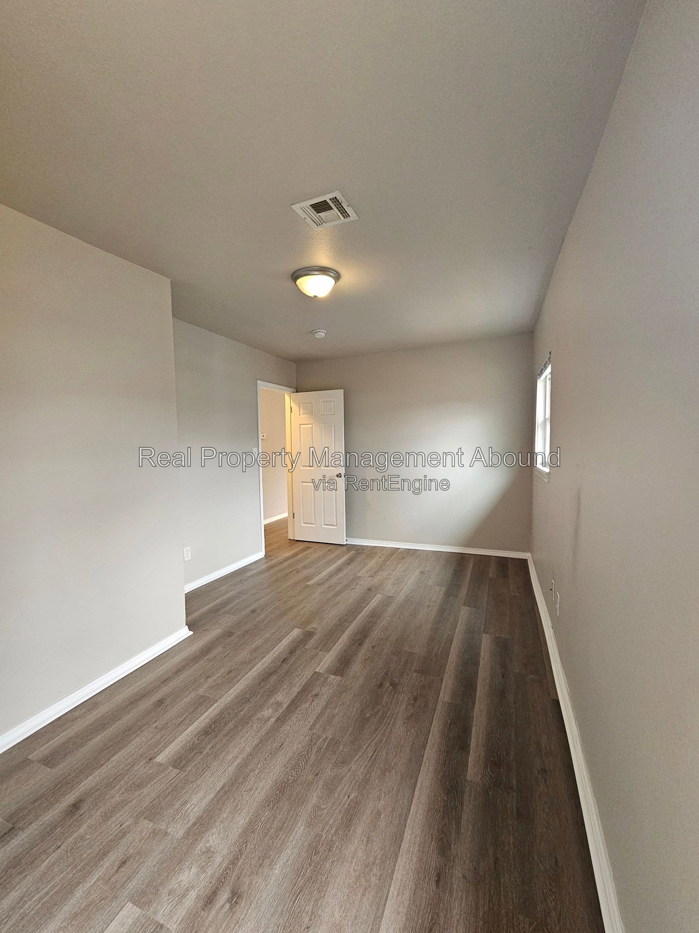 Gallery Image 34
