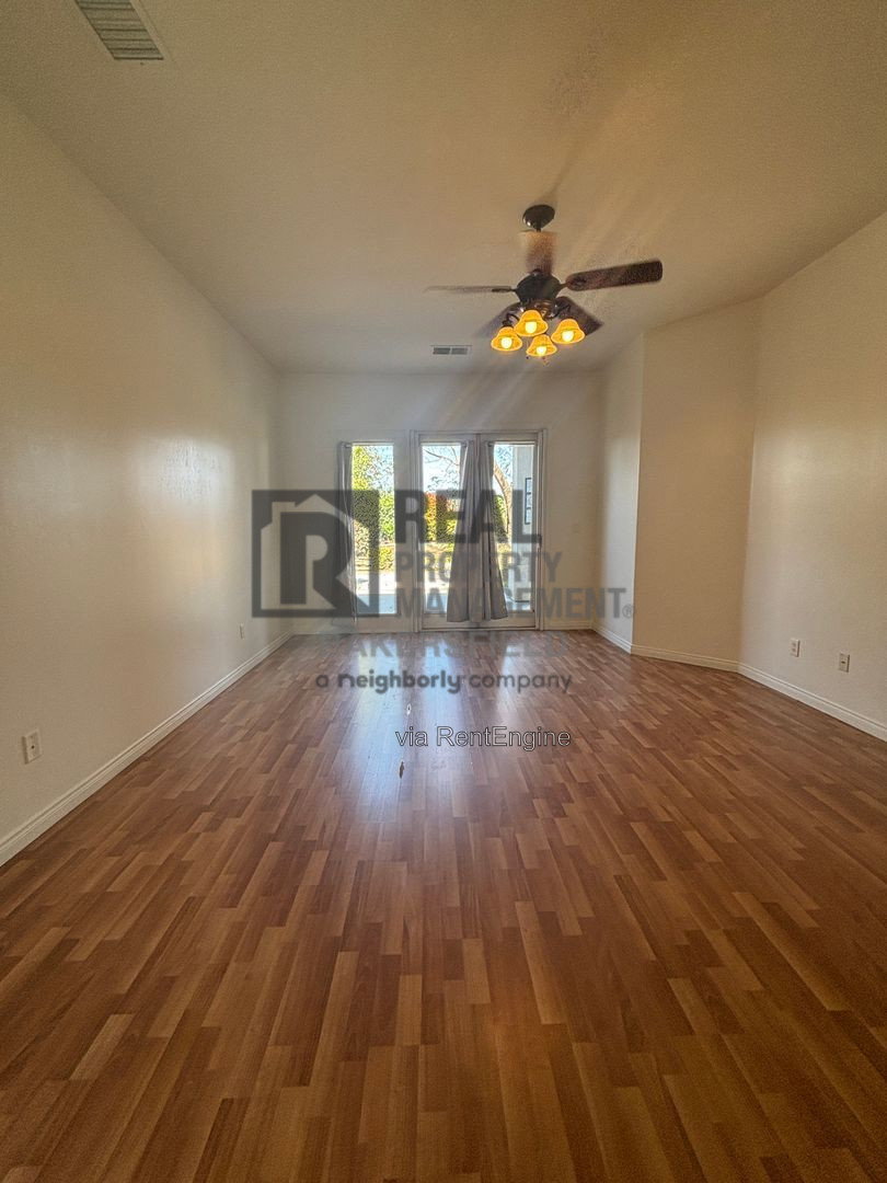 Gallery Image 17