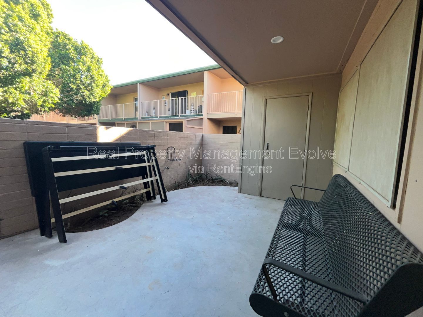 Gallery Image 16