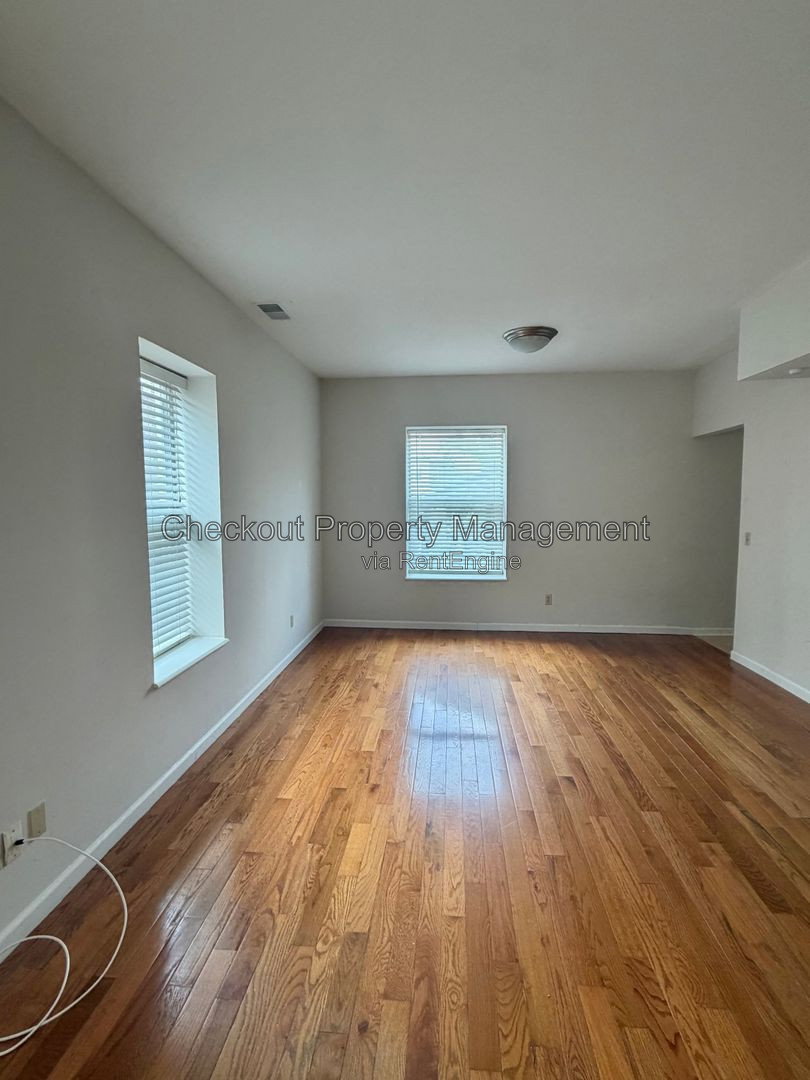 Gallery Image 17