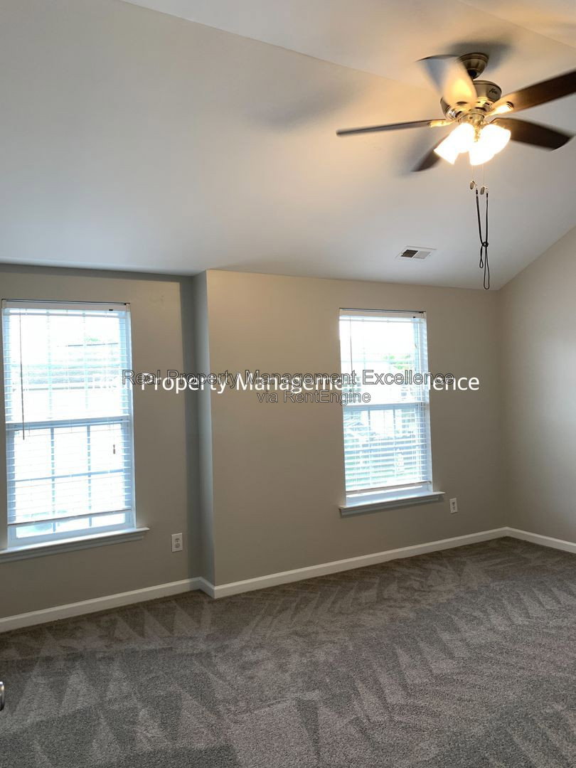 Gallery Image 18