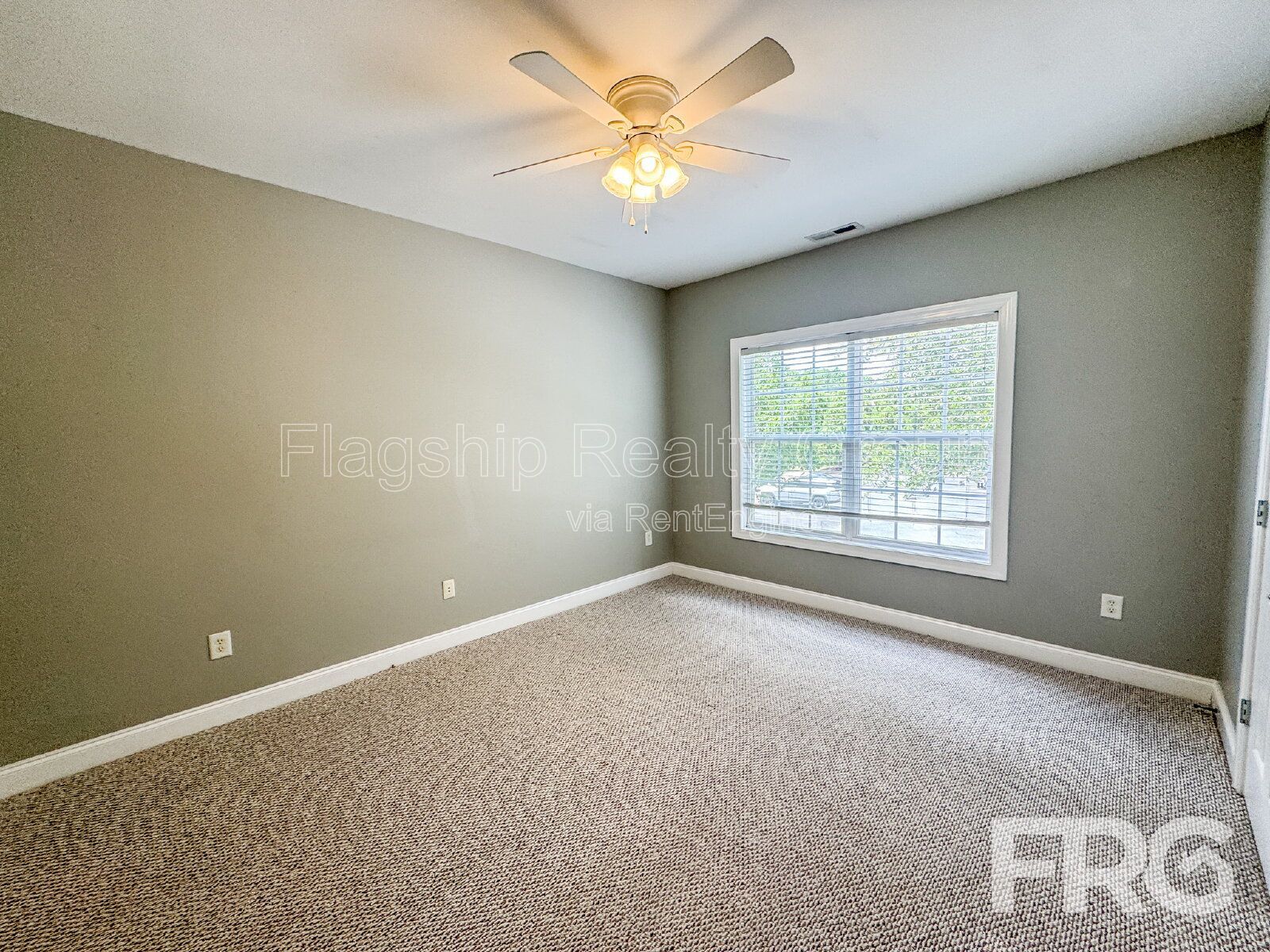 Gallery Image 30