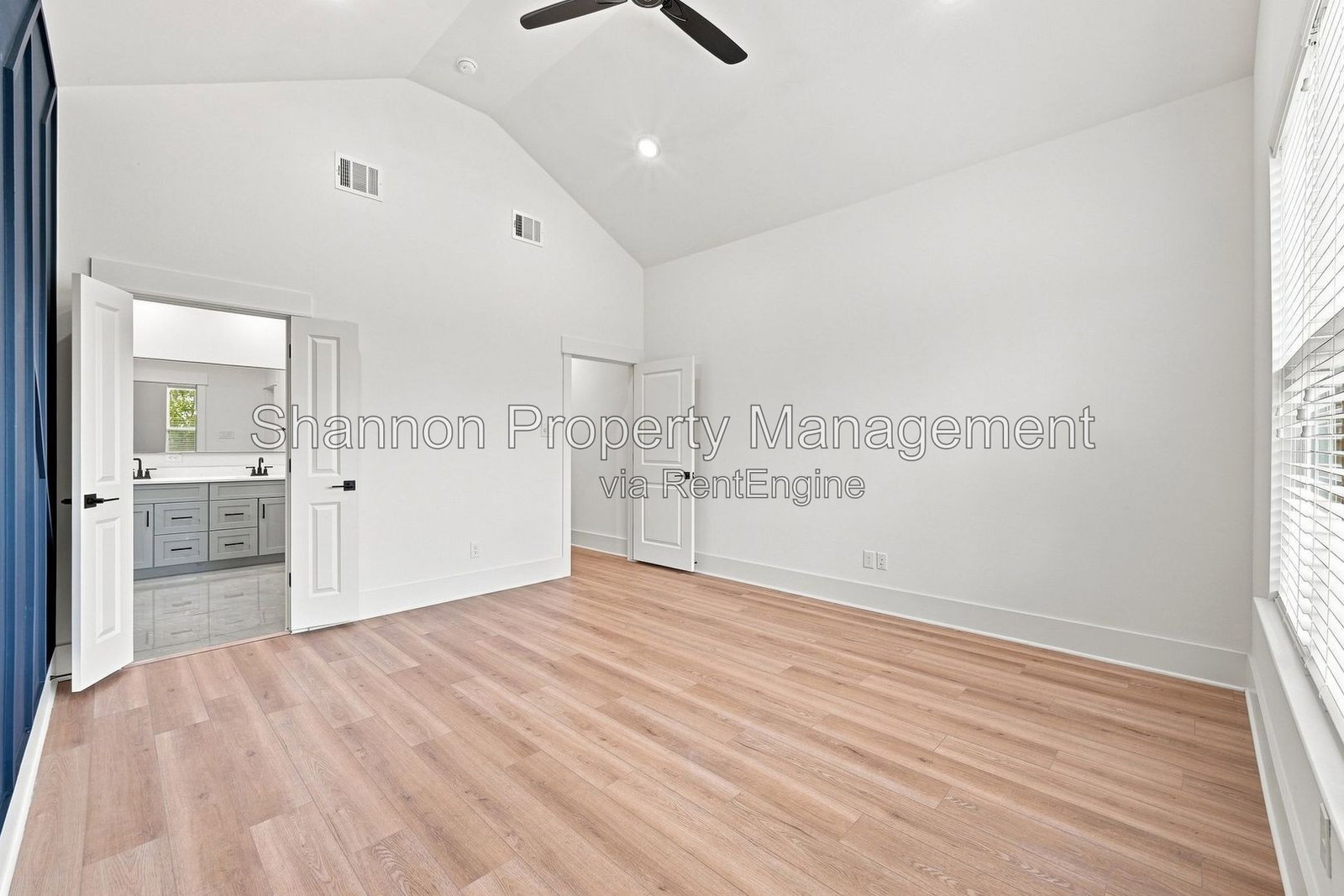 Gallery Image 19
