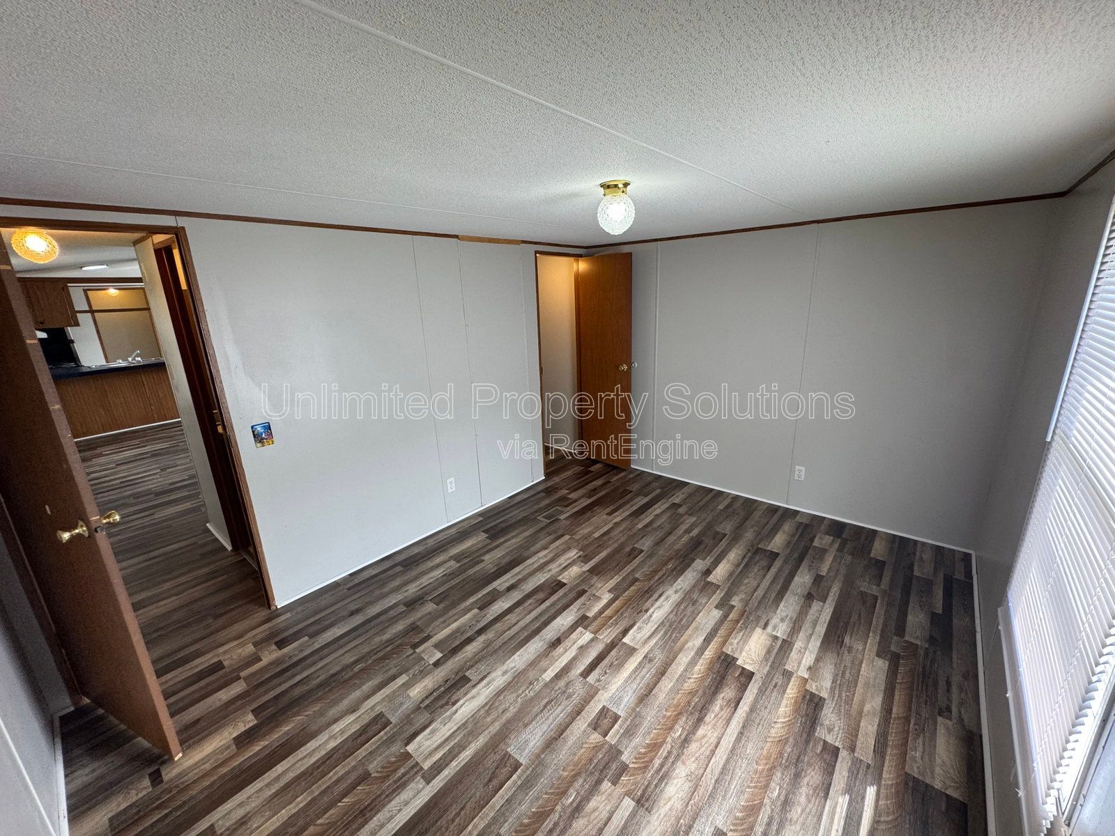 Gallery Image 16