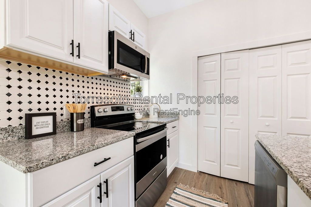 Gallery Image 18
