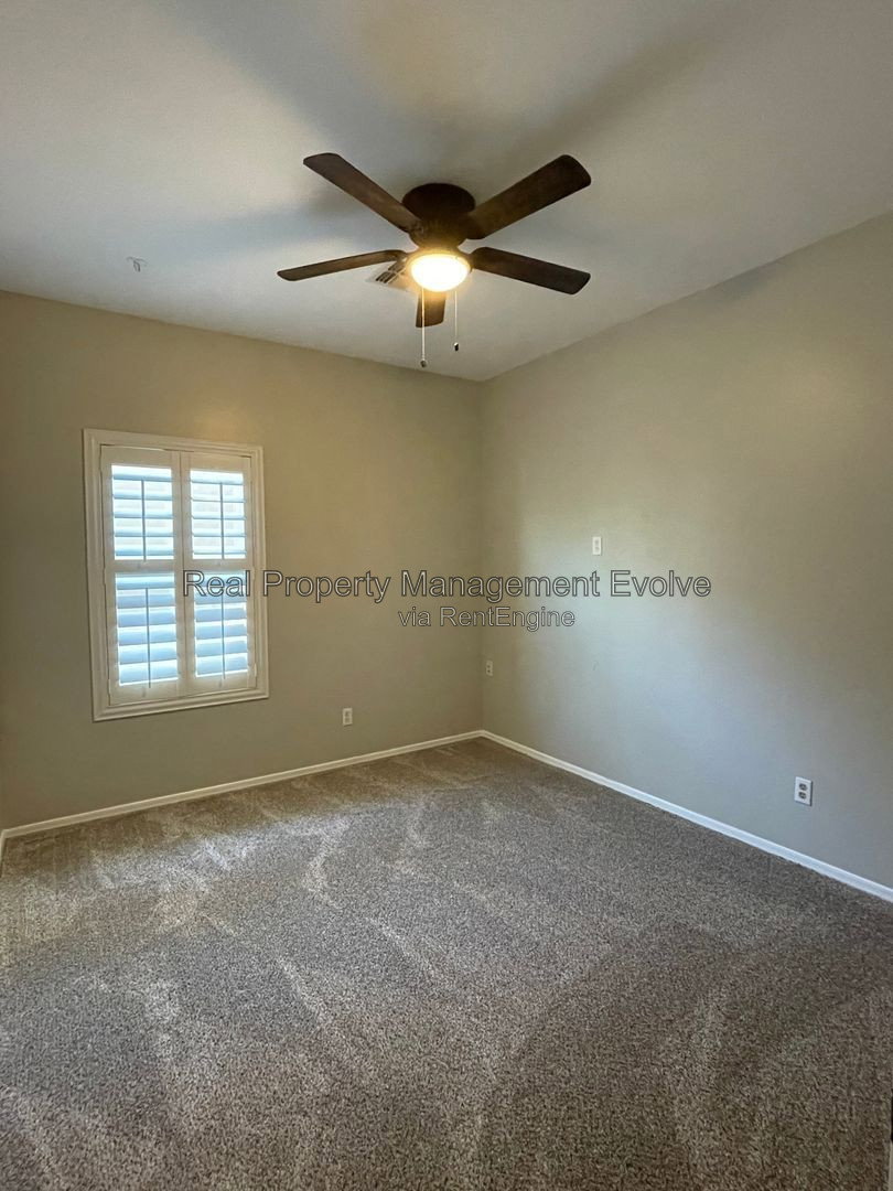 Gallery Image 17