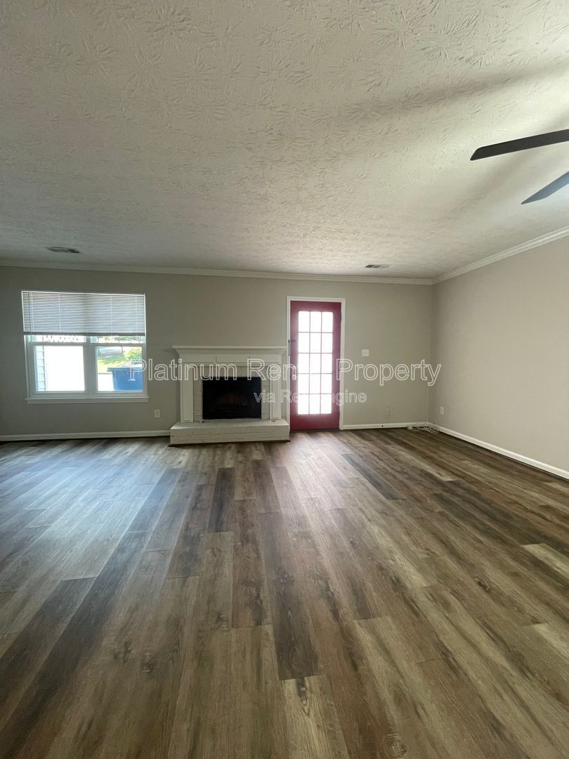 Gallery Image 66