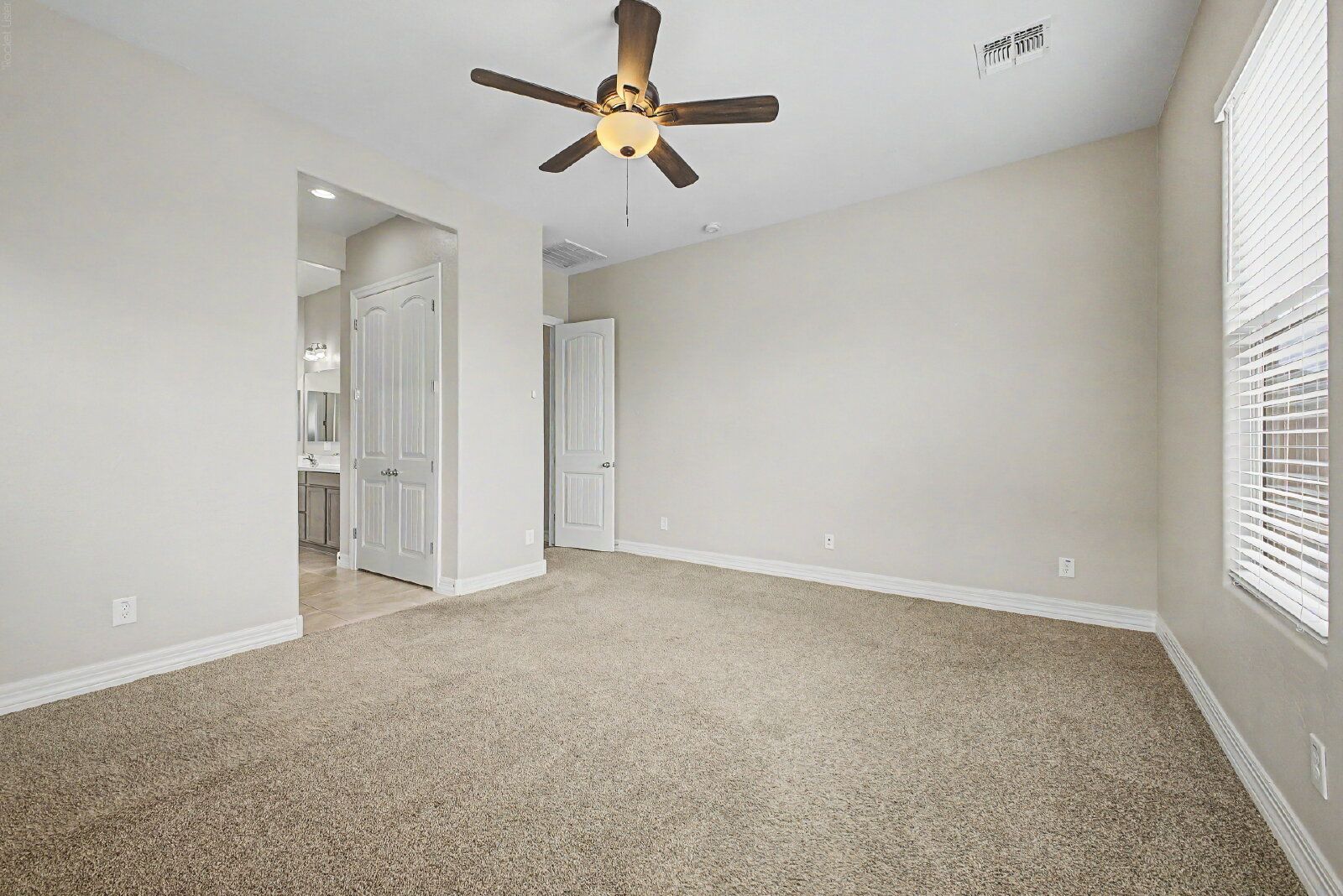 Gallery Image 23