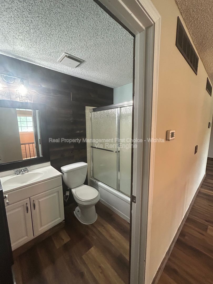 Gallery Image 21