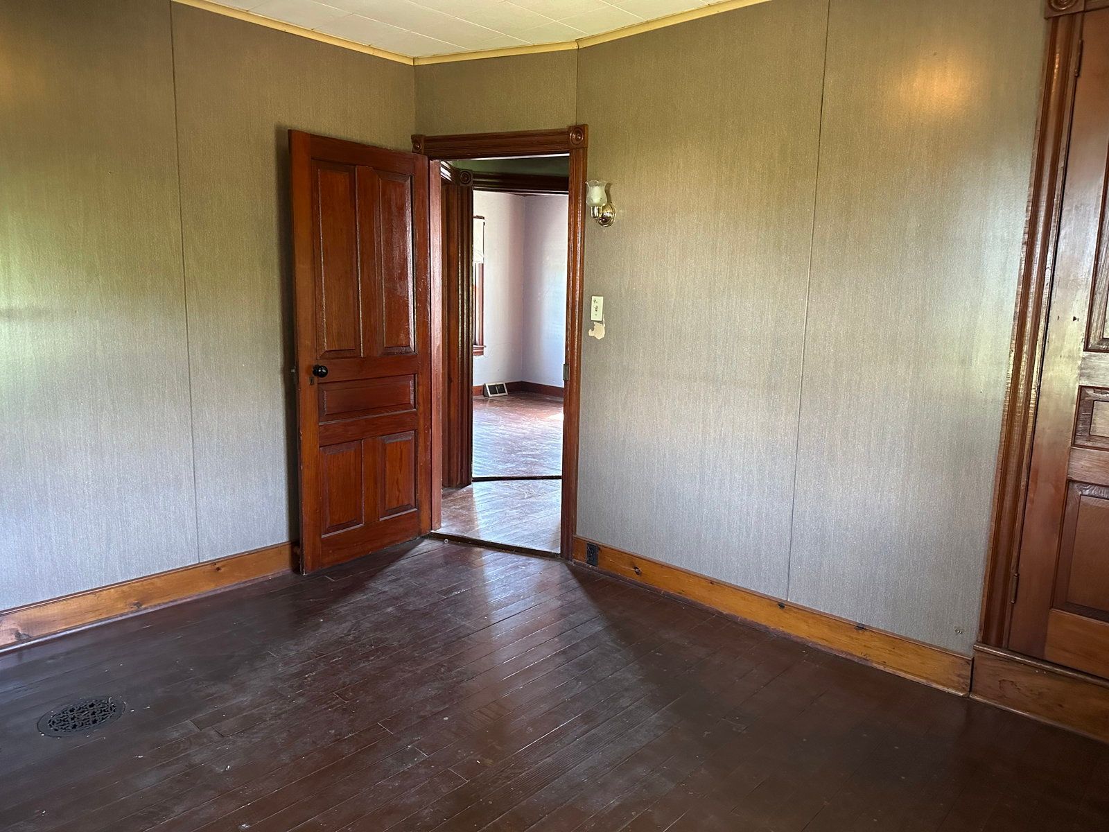 Gallery Image 14