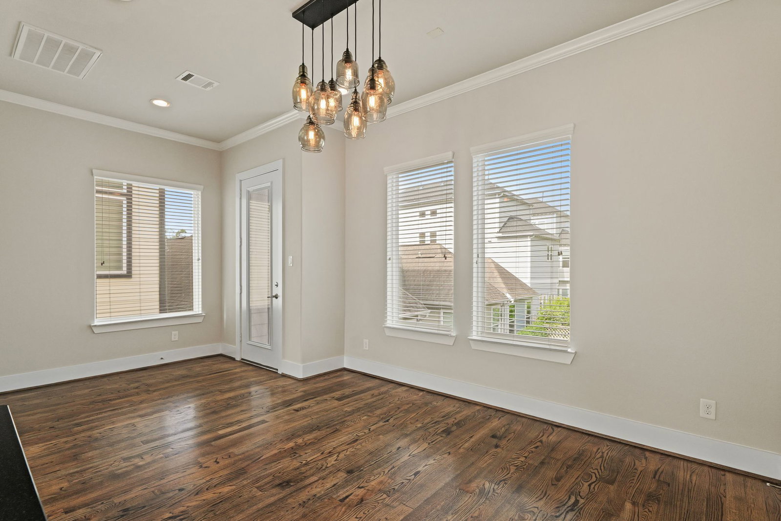 Gallery Image 19