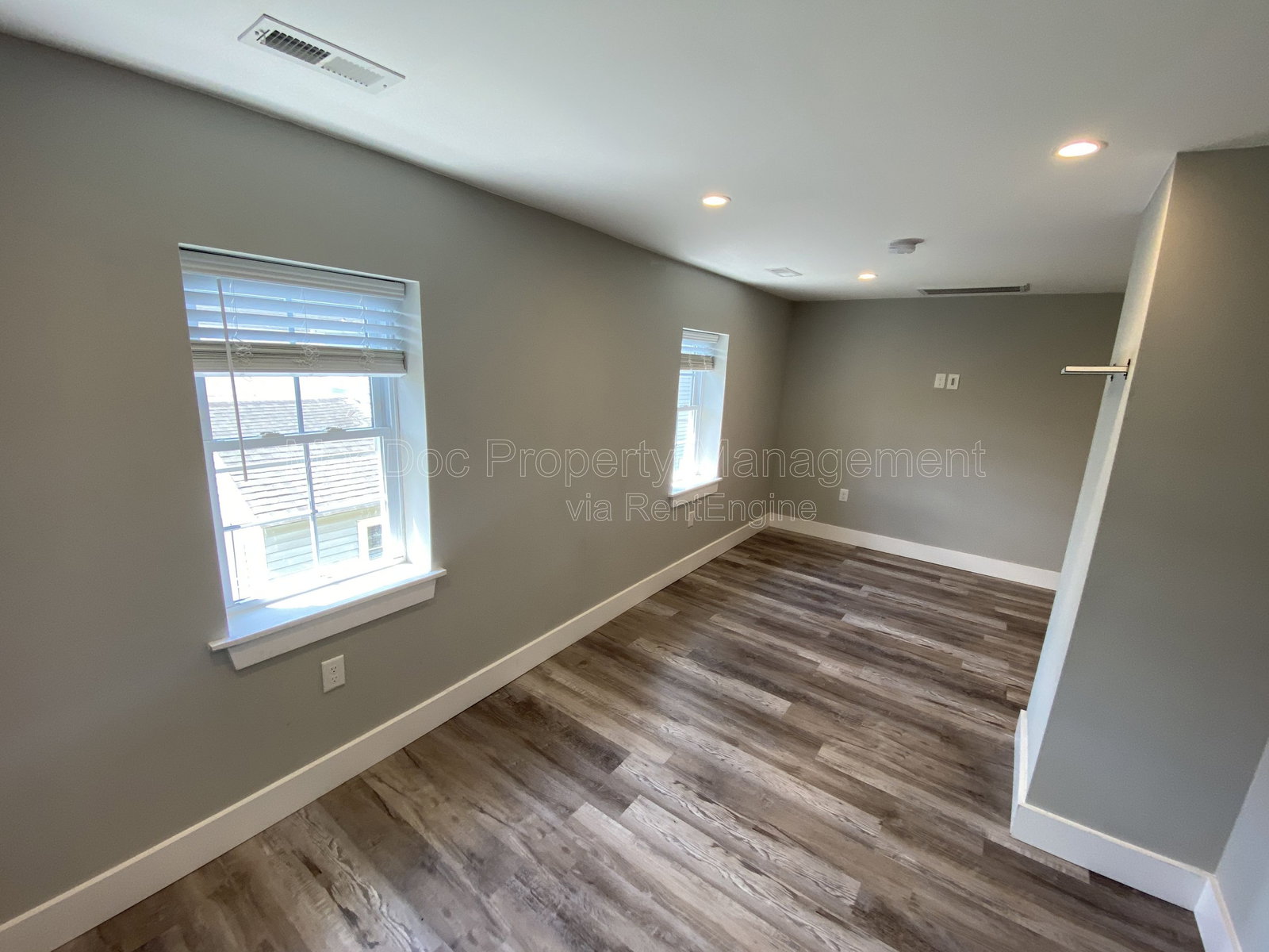 Gallery Image 17
