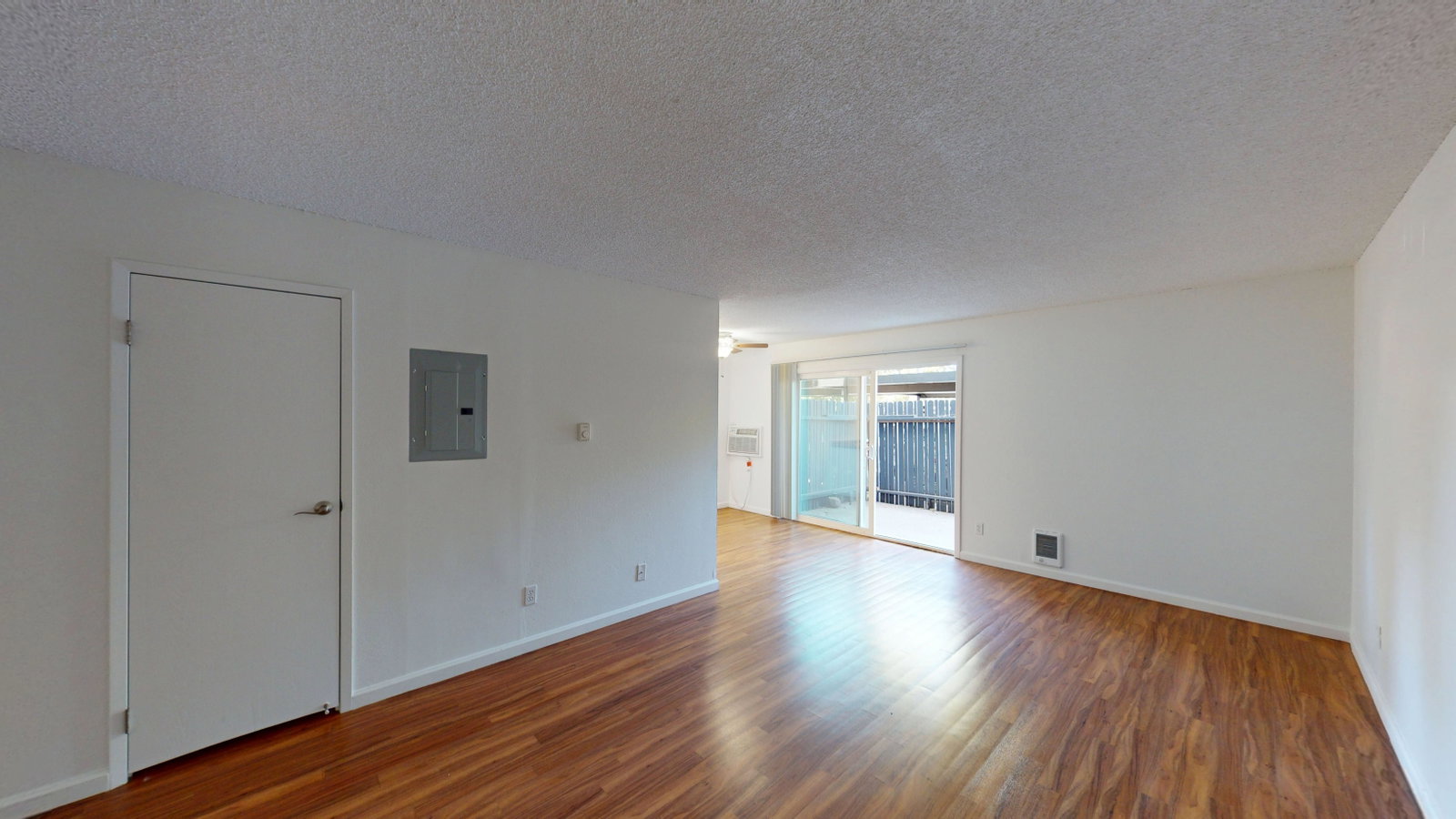 Gallery Image 0