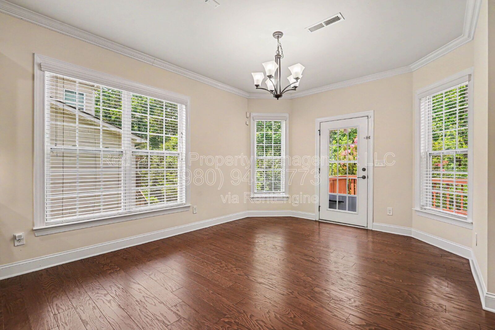 Gallery Image 16