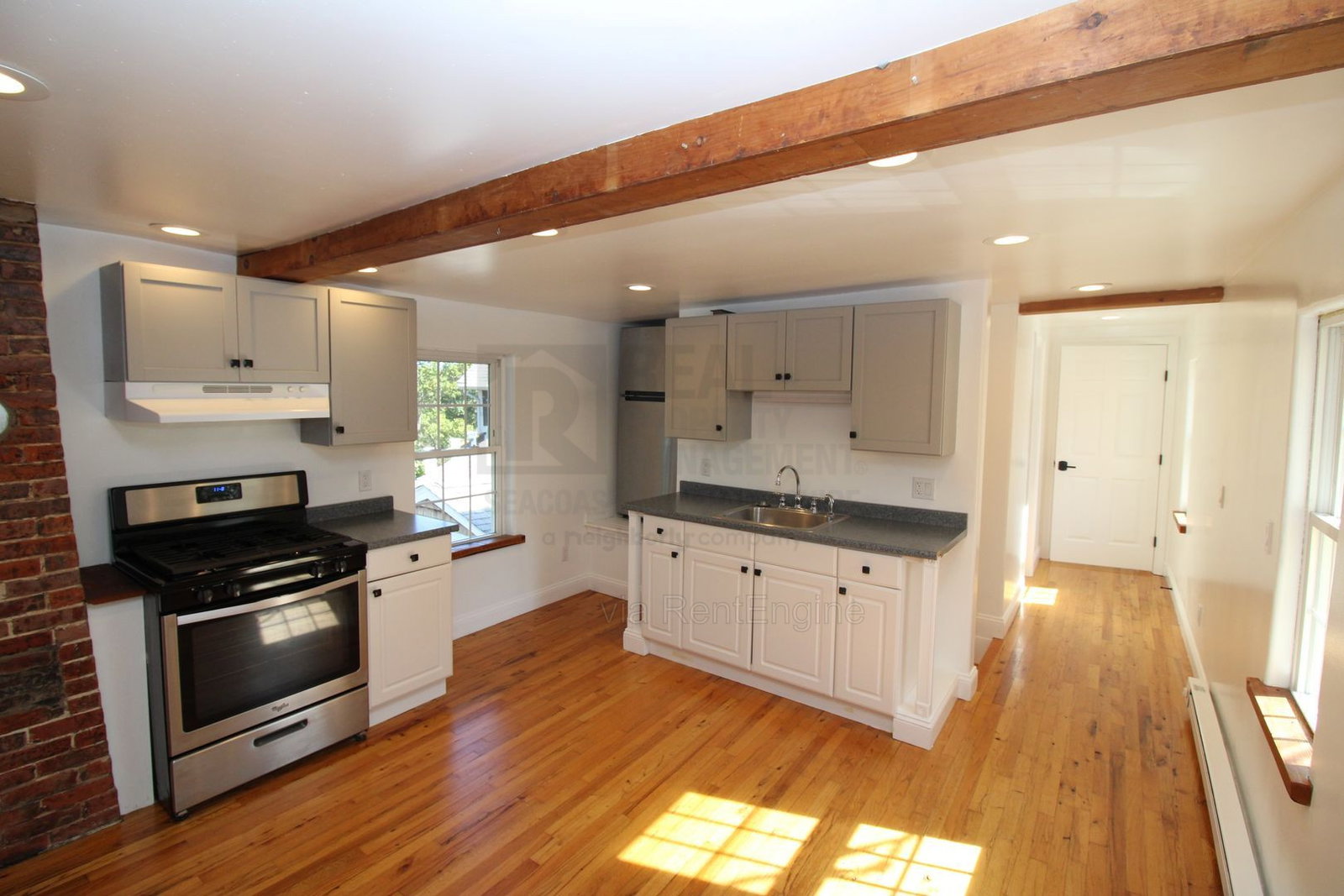 Gallery Image 0