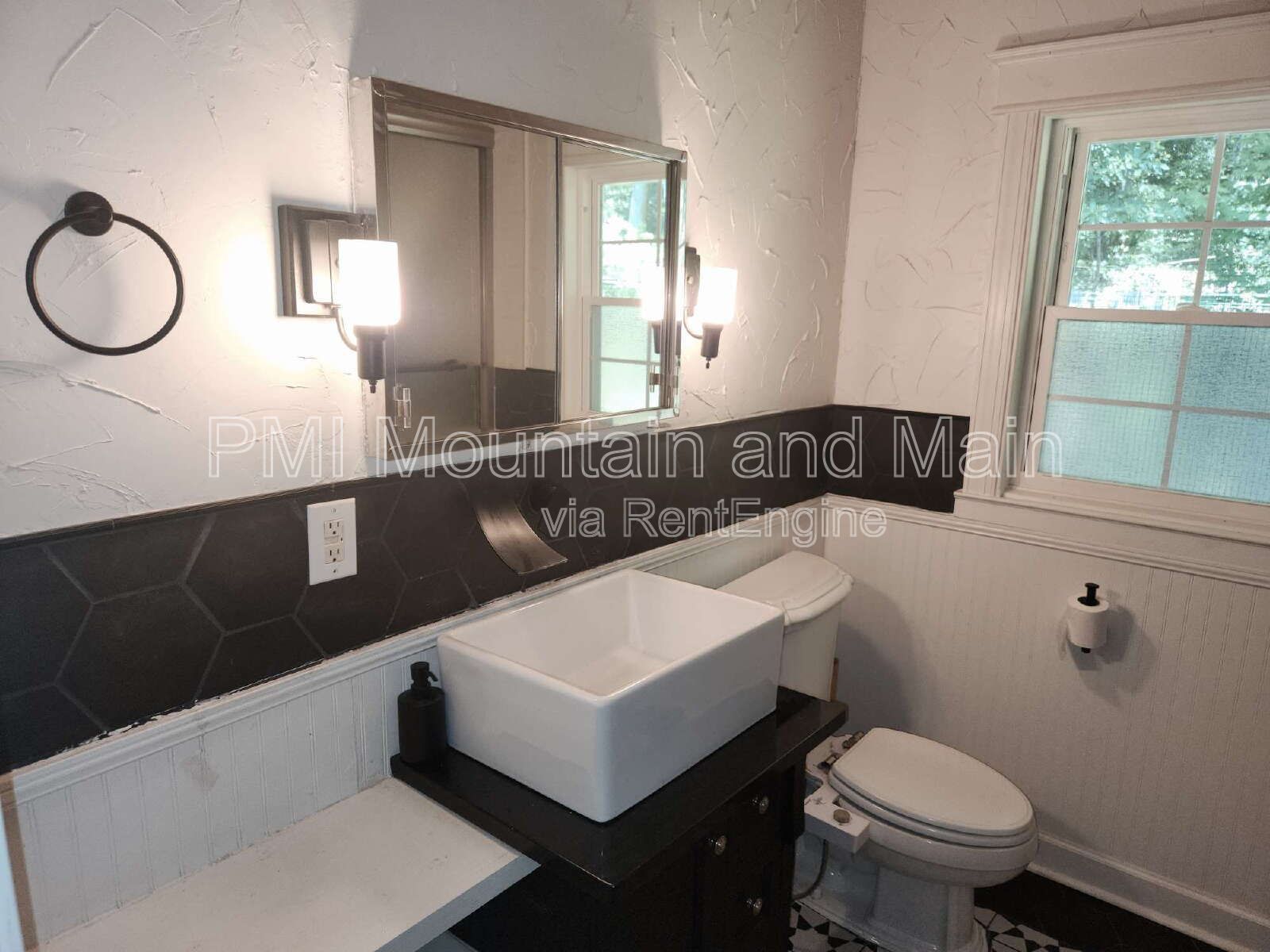 Gallery Image 18
