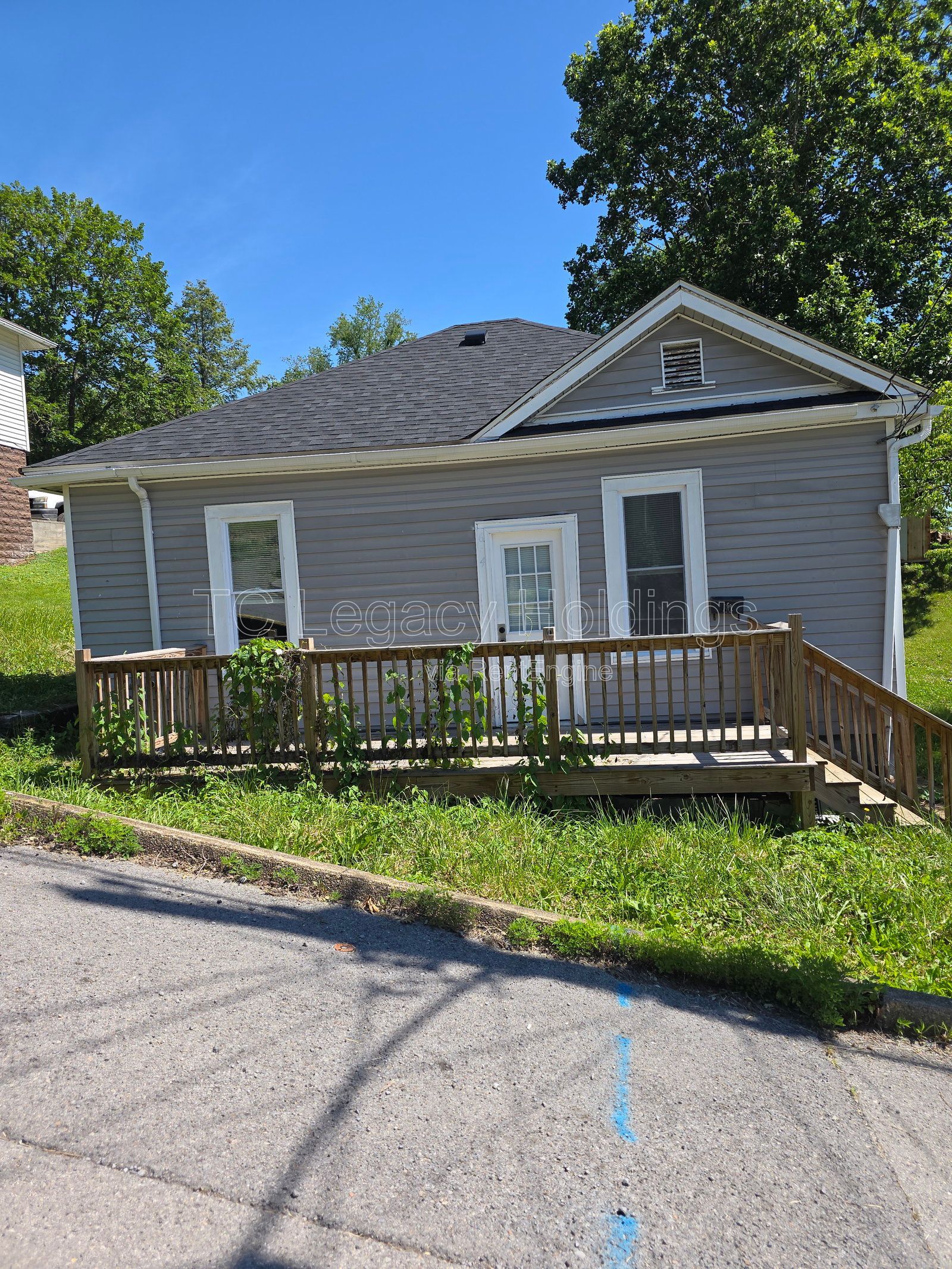 Gallery Image 0