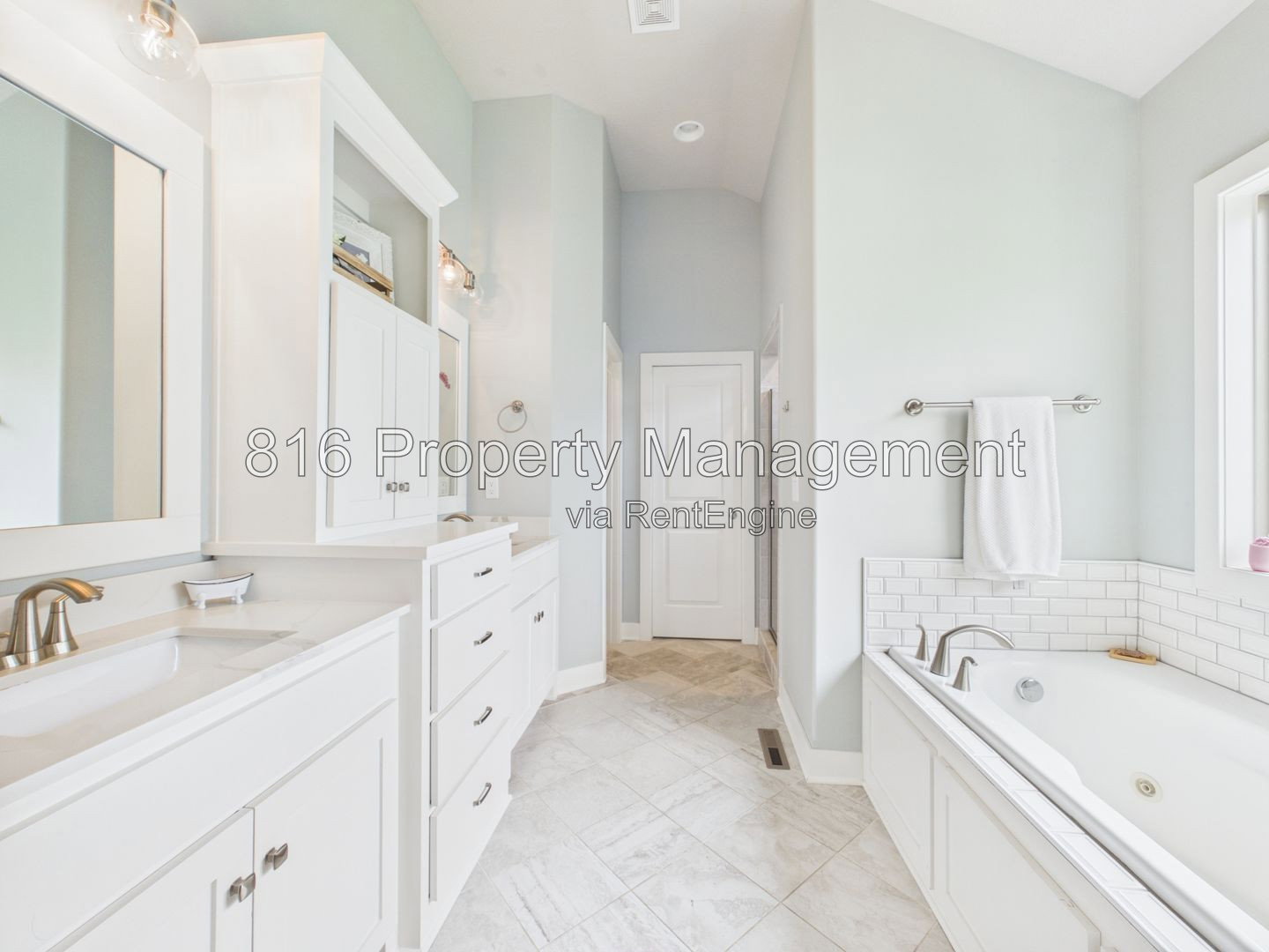 Gallery Image 44