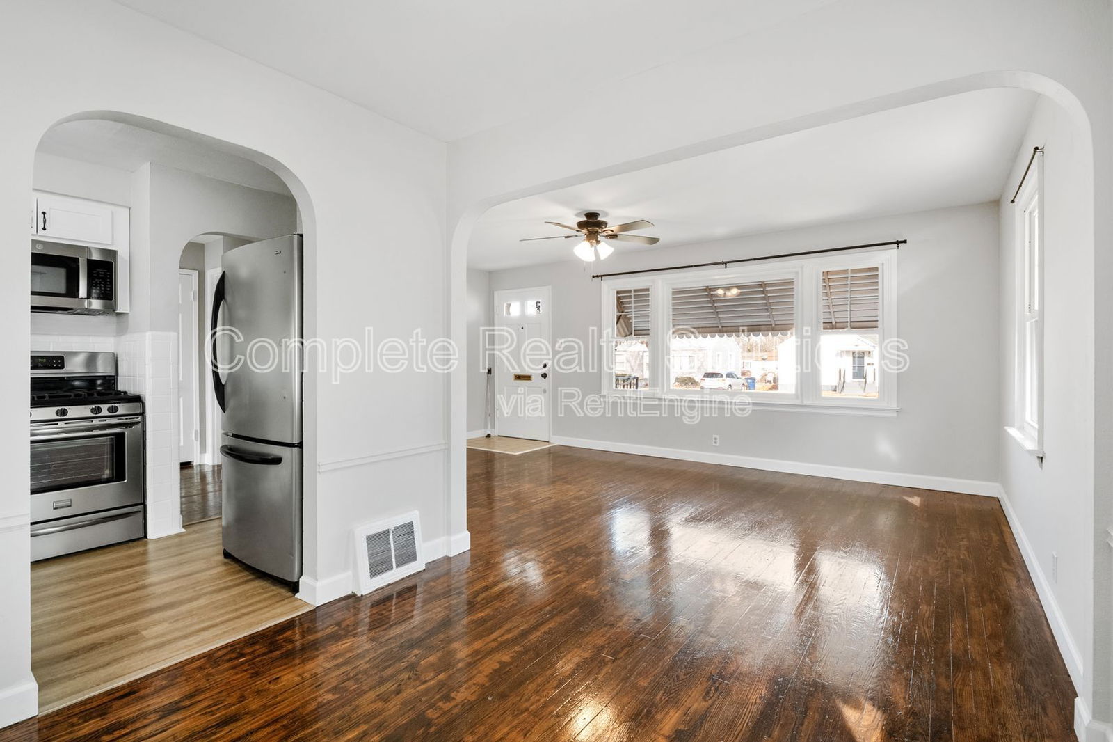 Gallery Image 0