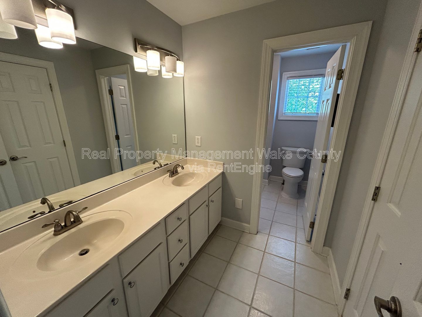 Gallery Image 36