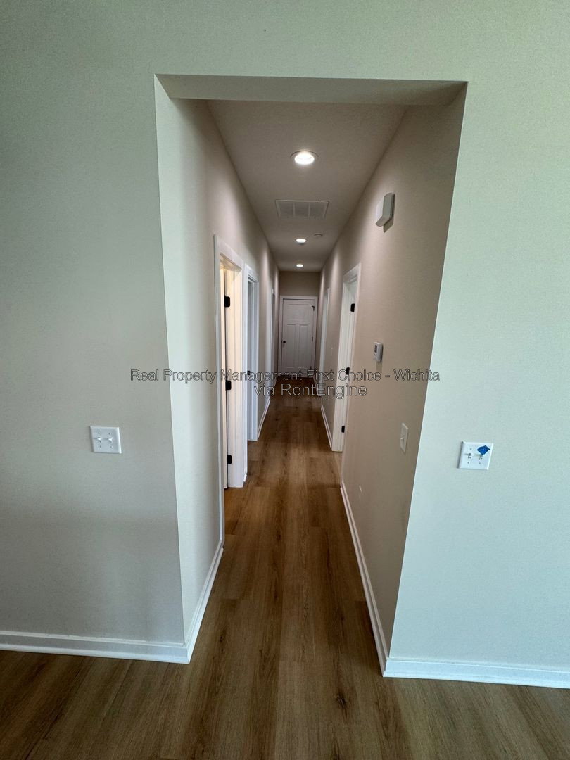 Gallery Image 18