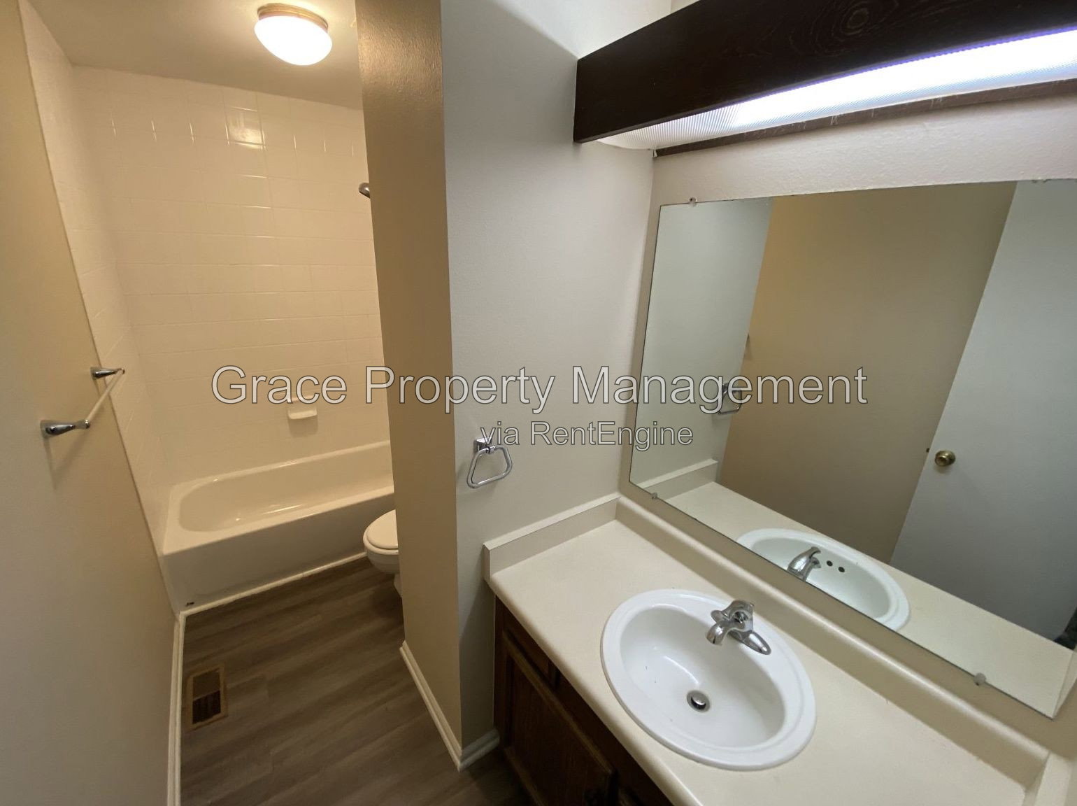 Gallery Image 13