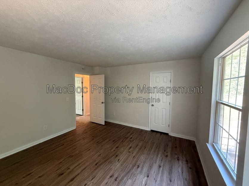 Gallery Image 30